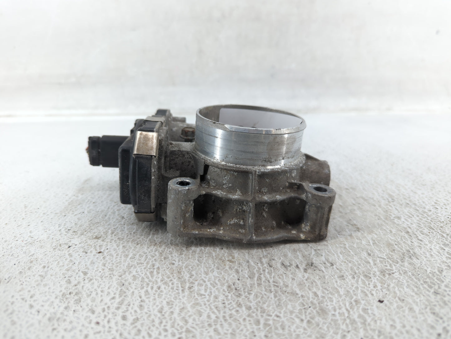 2012-2015 Buick Verano Throttle Body P/N:12632101CA Fits Fits 2012 2013 2014 2015 OEM Used Auto Parts - Oemusedautoparts1.co