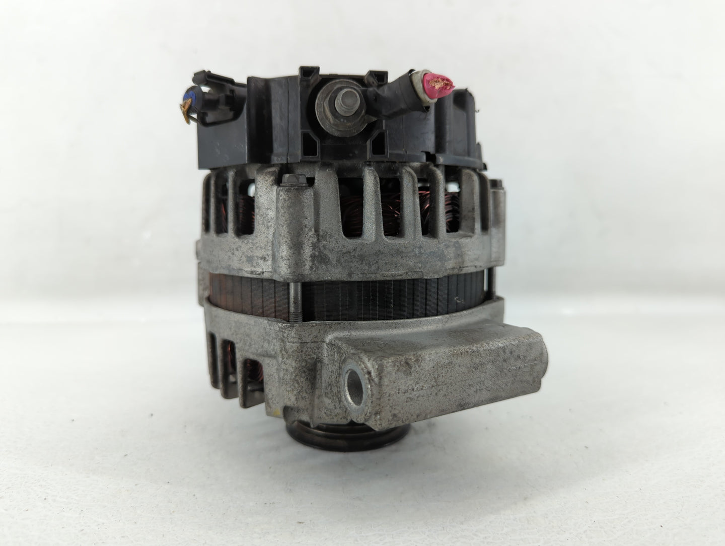 2012-2017 Buick Verano Alternator Replacement Generator Charging Assembly Engine OEM P/N:13500316 13588321 Fits OEM Used Aut