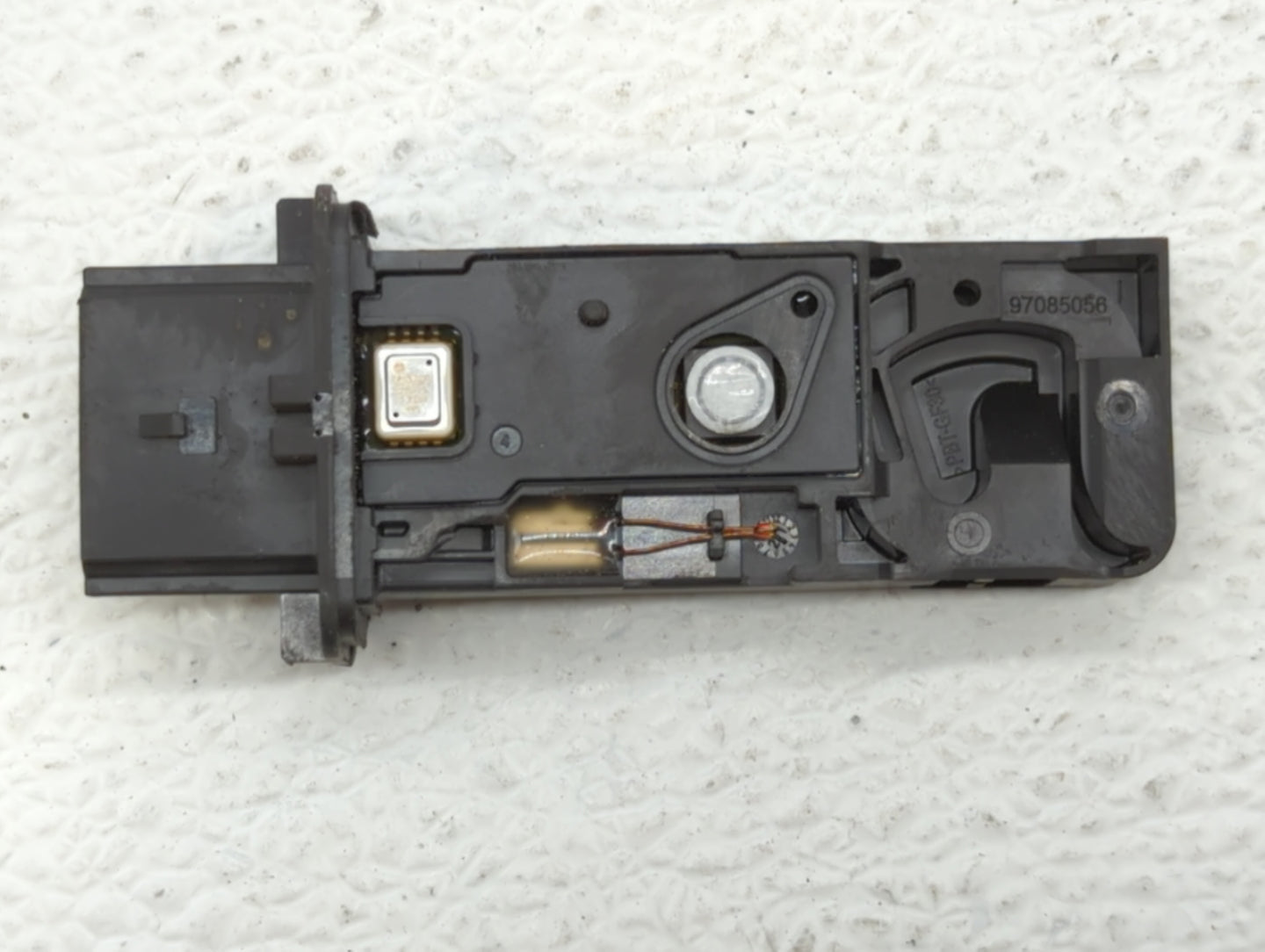 2013-2013 Buick Verano Mass Air Flow Meter Maf - Oemusedautoparts1.com