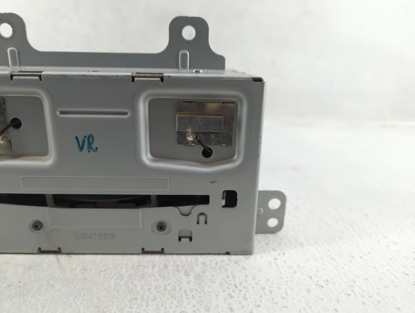 2013-2013 Buick Verano Radio Control Panel - Oemusedautoparts1.com