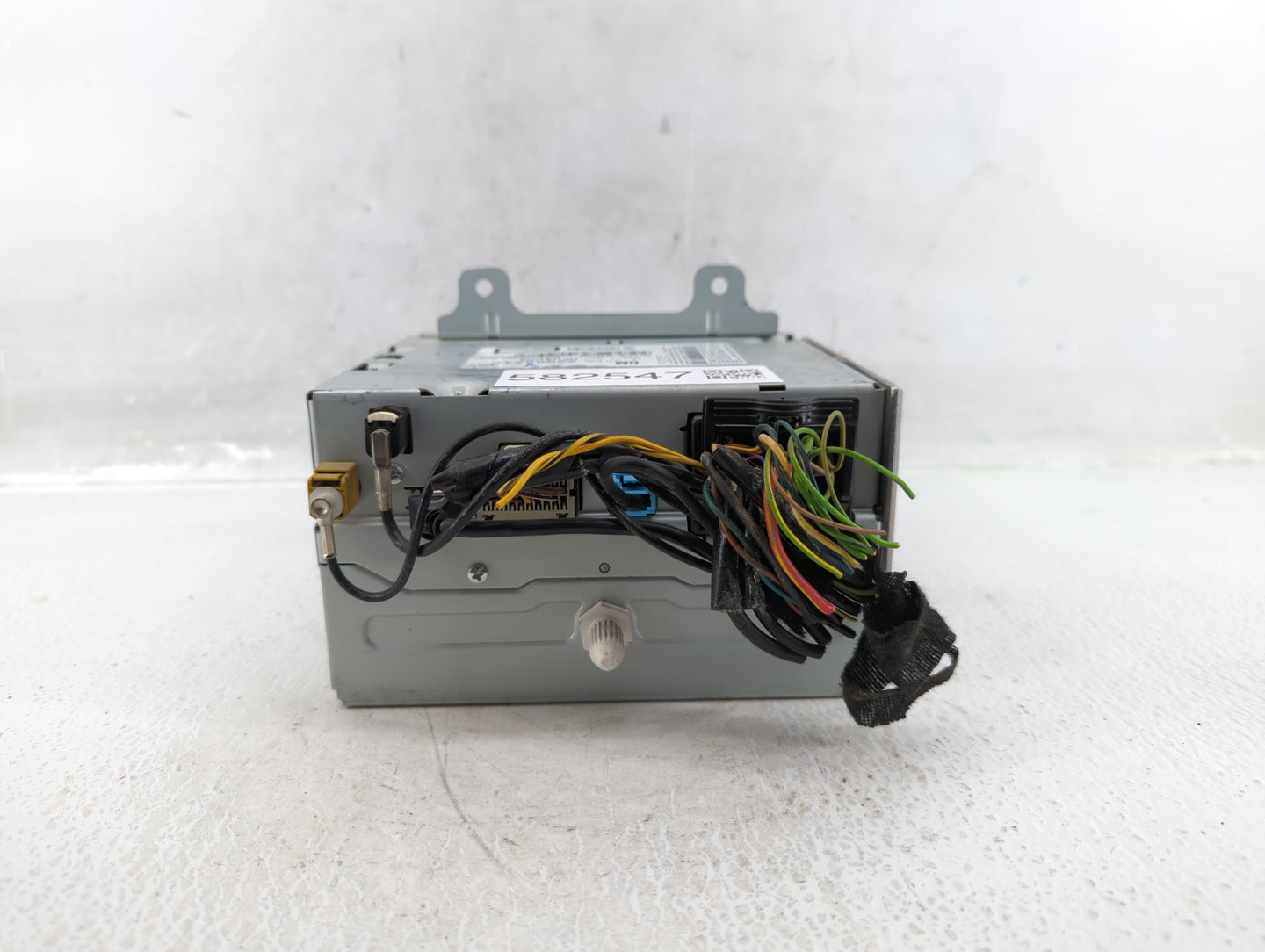 2013-2013 Buick Verano Radio Control Panel - Oemusedautoparts1.com