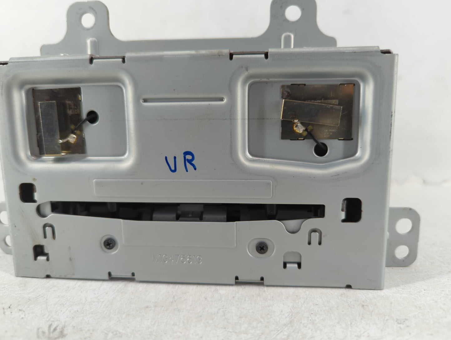2013-2013 Buick Verano Am Fm Cd Player Radio Receiver - Oemusedautoparts1.com