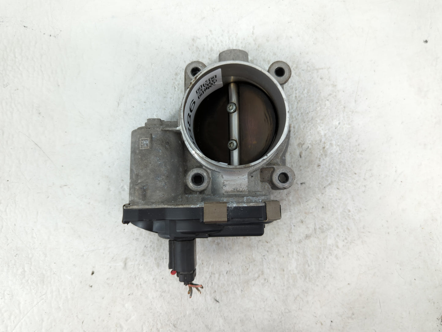 2012-2015 Buick Verano Throttle Body P/N:12632101CA Fits Fits 2012 2013 2014 2015 OEM Used Auto Parts - Oemusedautoparts1.co