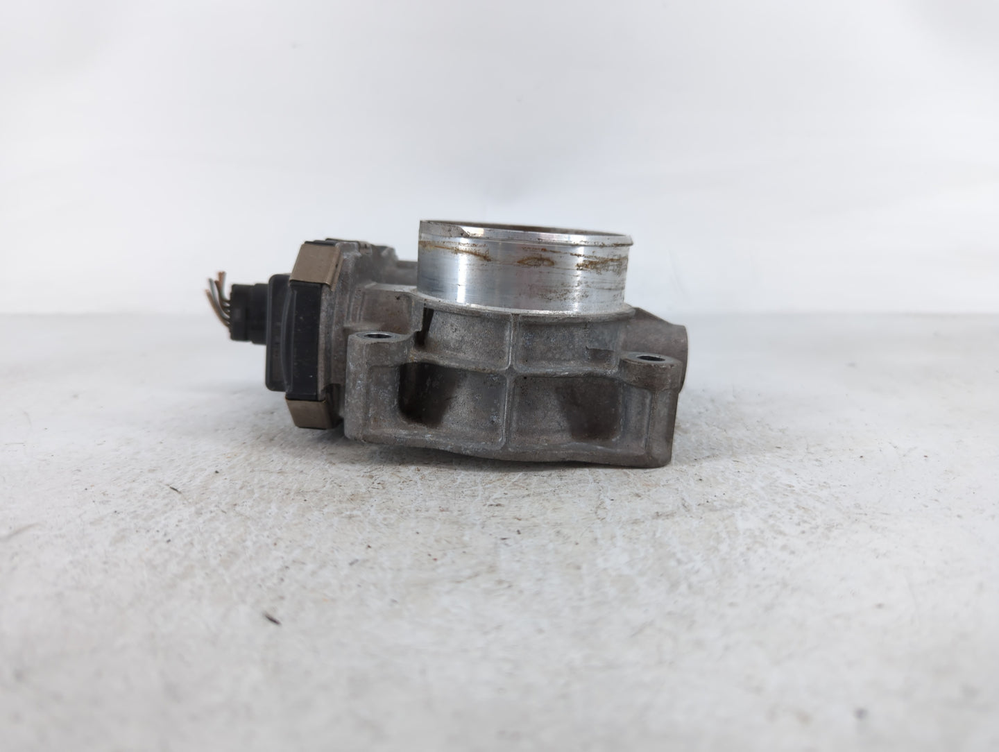 2012-2015 Buick Verano Throttle Body P/N:12632101CA Fits Fits 2012 2013 2014 2015 OEM Used Auto Parts - Oemusedautoparts1.co
