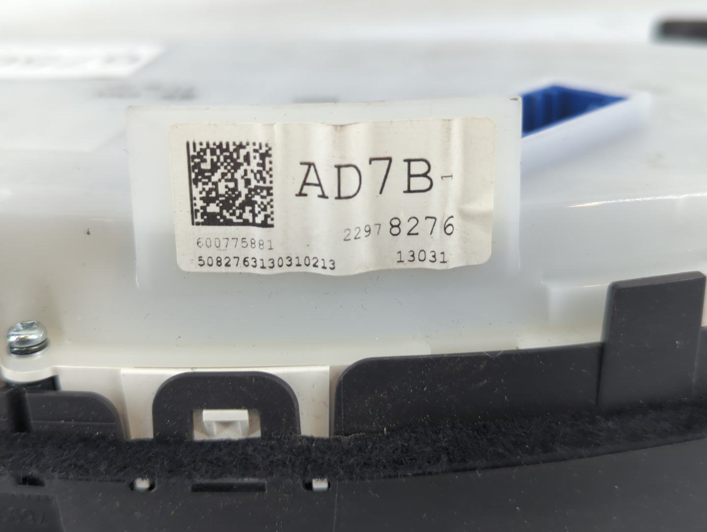 2013 Buick Verano Instrument Cluster Speedometer Gauges P/N:22978276 Fits OEM Used Auto Parts - Oemusedautoparts1.com