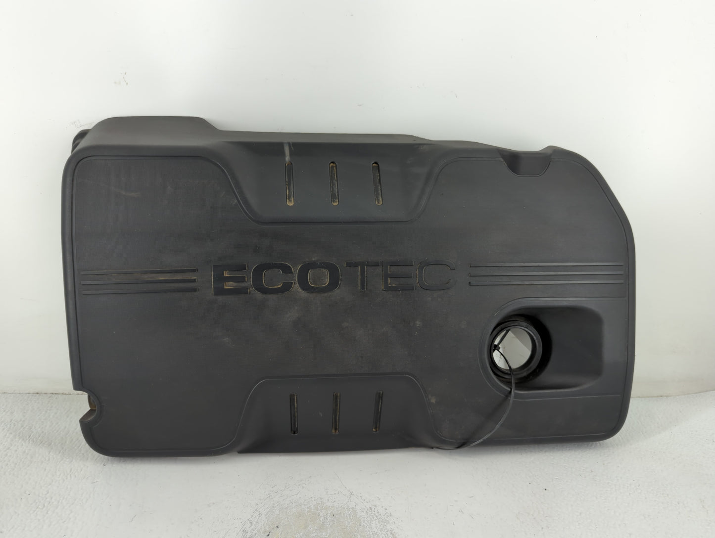 2013 Buick Verano Engine Cover - Oemusedautoparts1.com