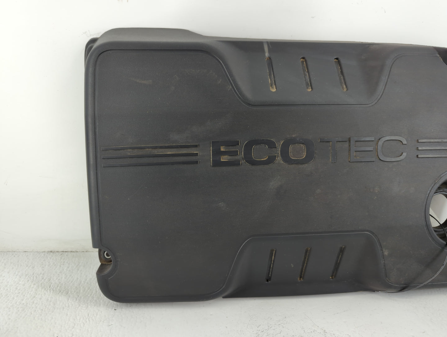 2013 Buick Verano Engine Cover - Oemusedautoparts1.com