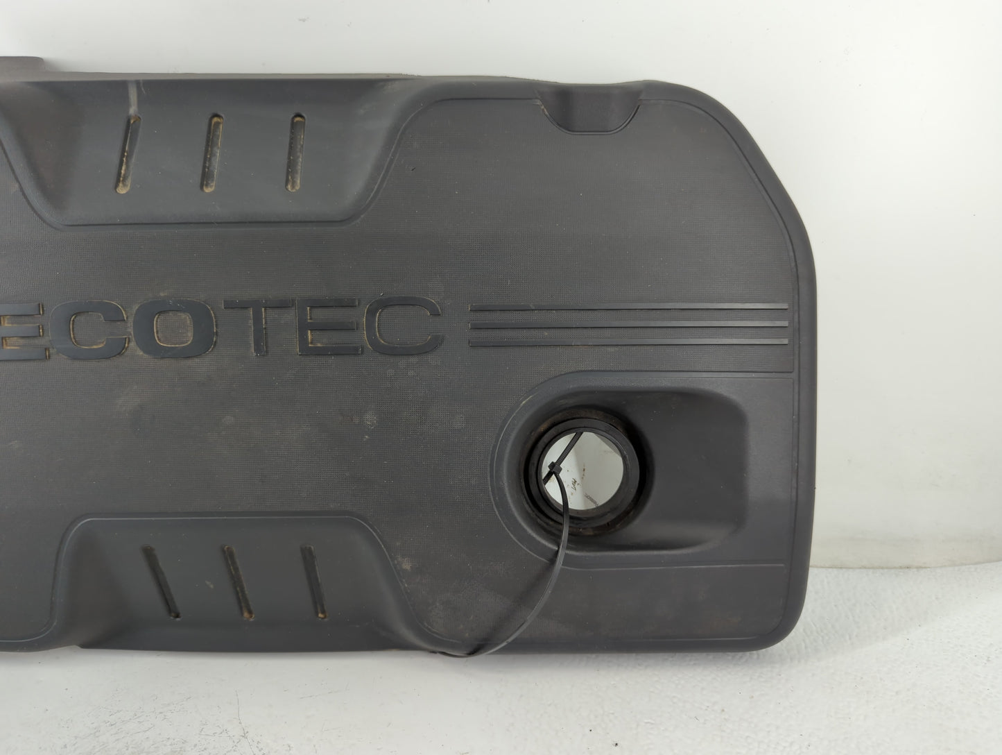 2013 Buick Verano Engine Cover - Oemusedautoparts1.com