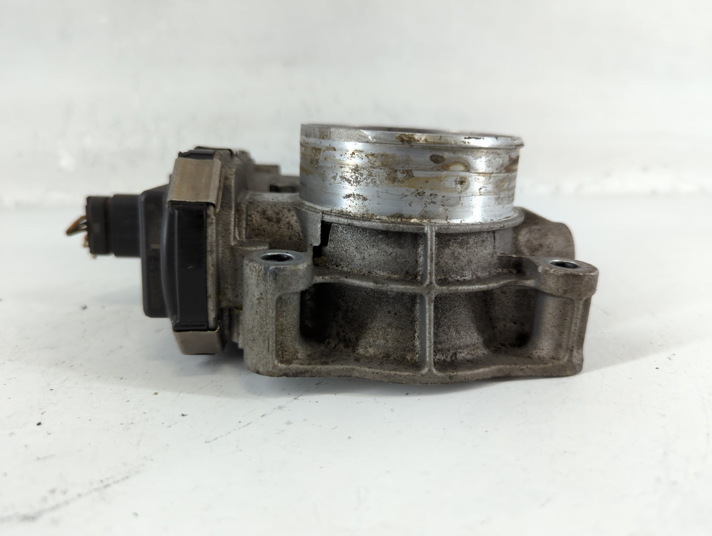 2012-2015 Buick Verano Throttle Body P/N:12632101CA Fits Fits 2012 2013 2014 2015 OEM Used Auto Parts - Oemusedautoparts1.co