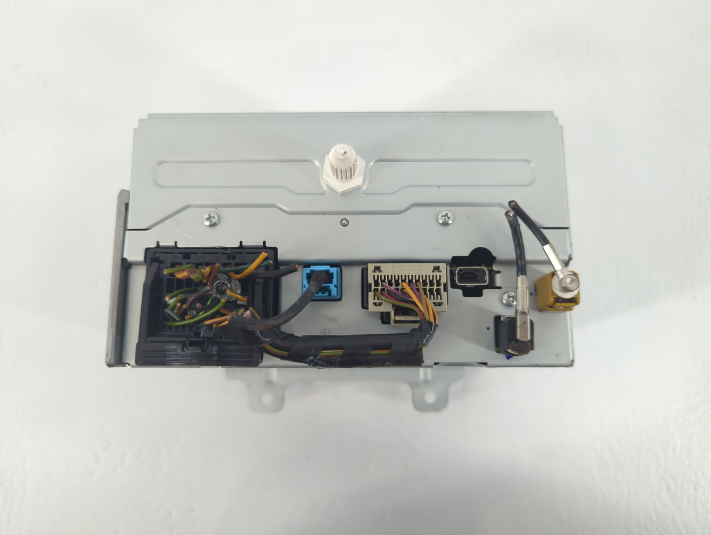2013-2013 Buick Verano Am Fm Cd Player Radio Receiver - Oemusedautoparts1.com