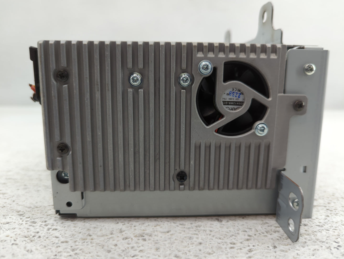 2013-2013 Buick Verano Am Fm Cd Player Radio Receiver - Oemusedautoparts1.com