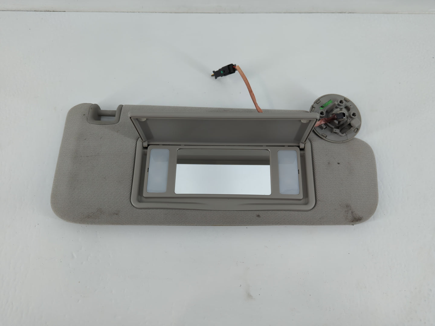 2012-2017 Buick Verano Sun Visor Shade Replacement Passenger Right Mirror Fits Fits 2012 2013 2014 2015 2016 2017 OEM Used A
