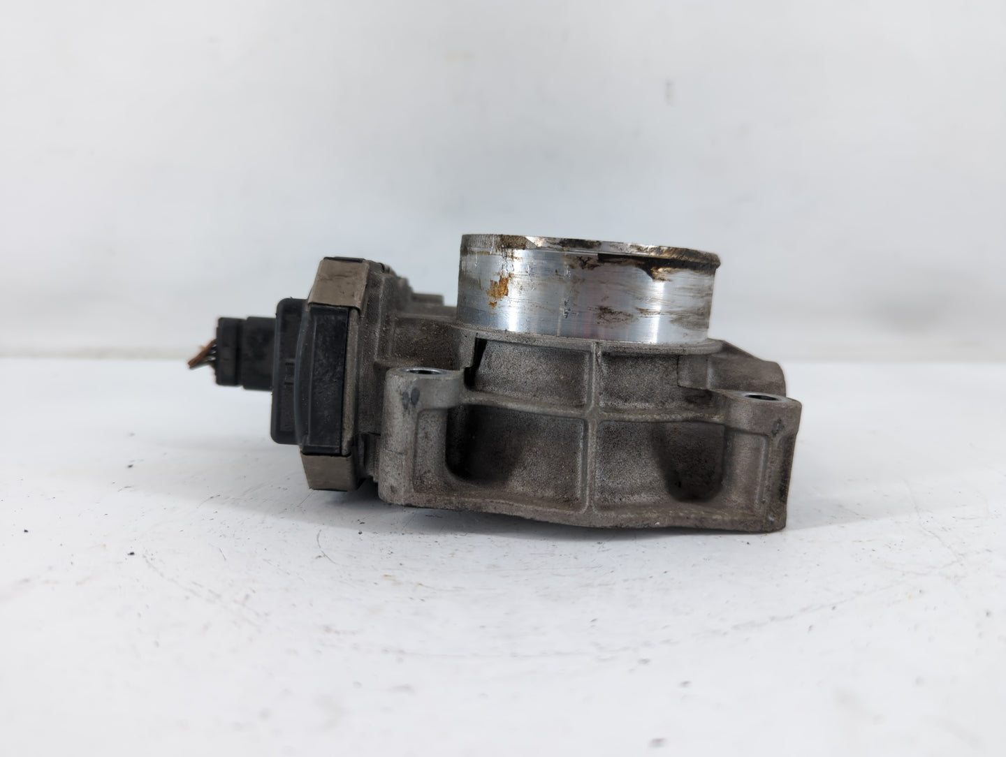 2012-2015 Buick Verano Throttle Body P/N:12632101CA Fits Fits 2012 2013 2014 2015 OEM Used Auto Parts - Oemusedautoparts1.co