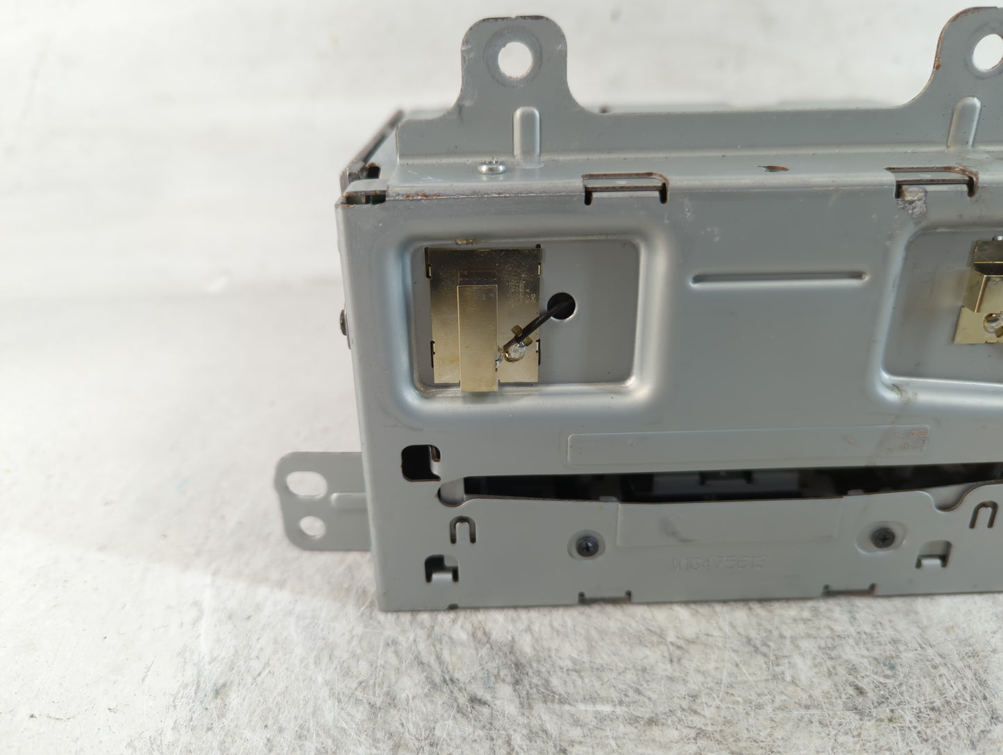 2013 Buick Verano Radio AM FM Cd Player Receiver Replacement P/N:23135481 Fits OEM Used Auto Parts - Oemusedautoparts1.com