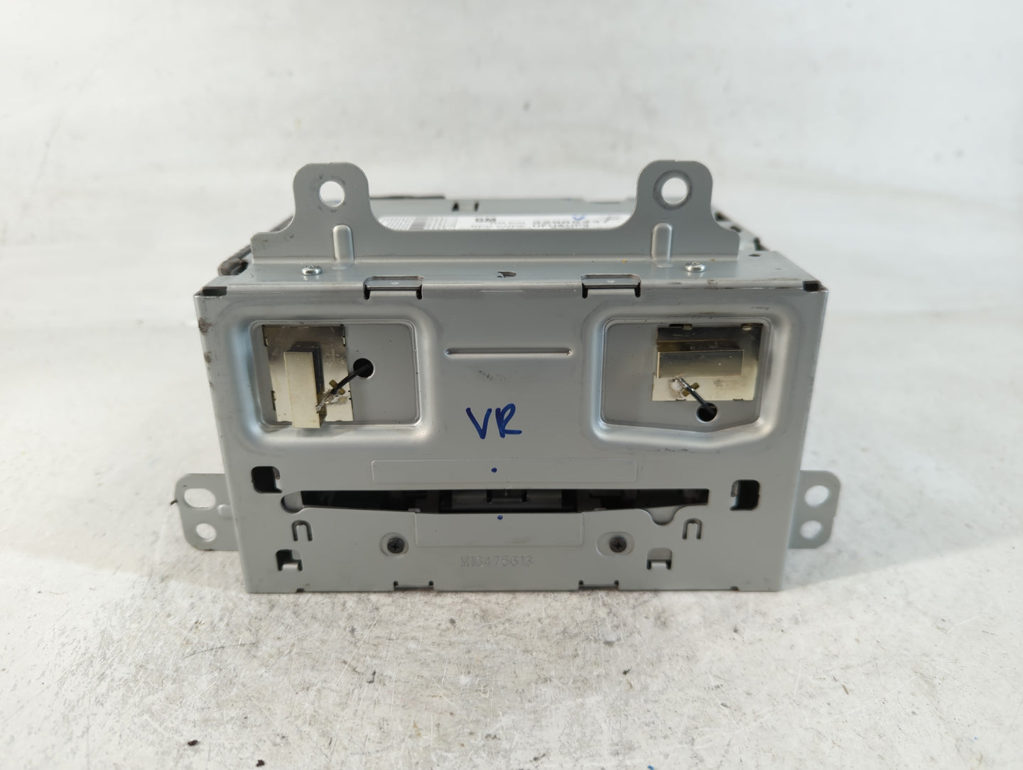 2013 Buick Verano Radio AM FM Cd Player Receiver Replacement P/N:22976237 Fits Fits 2014 2015 2016 OEM Used Auto Parts - Oem