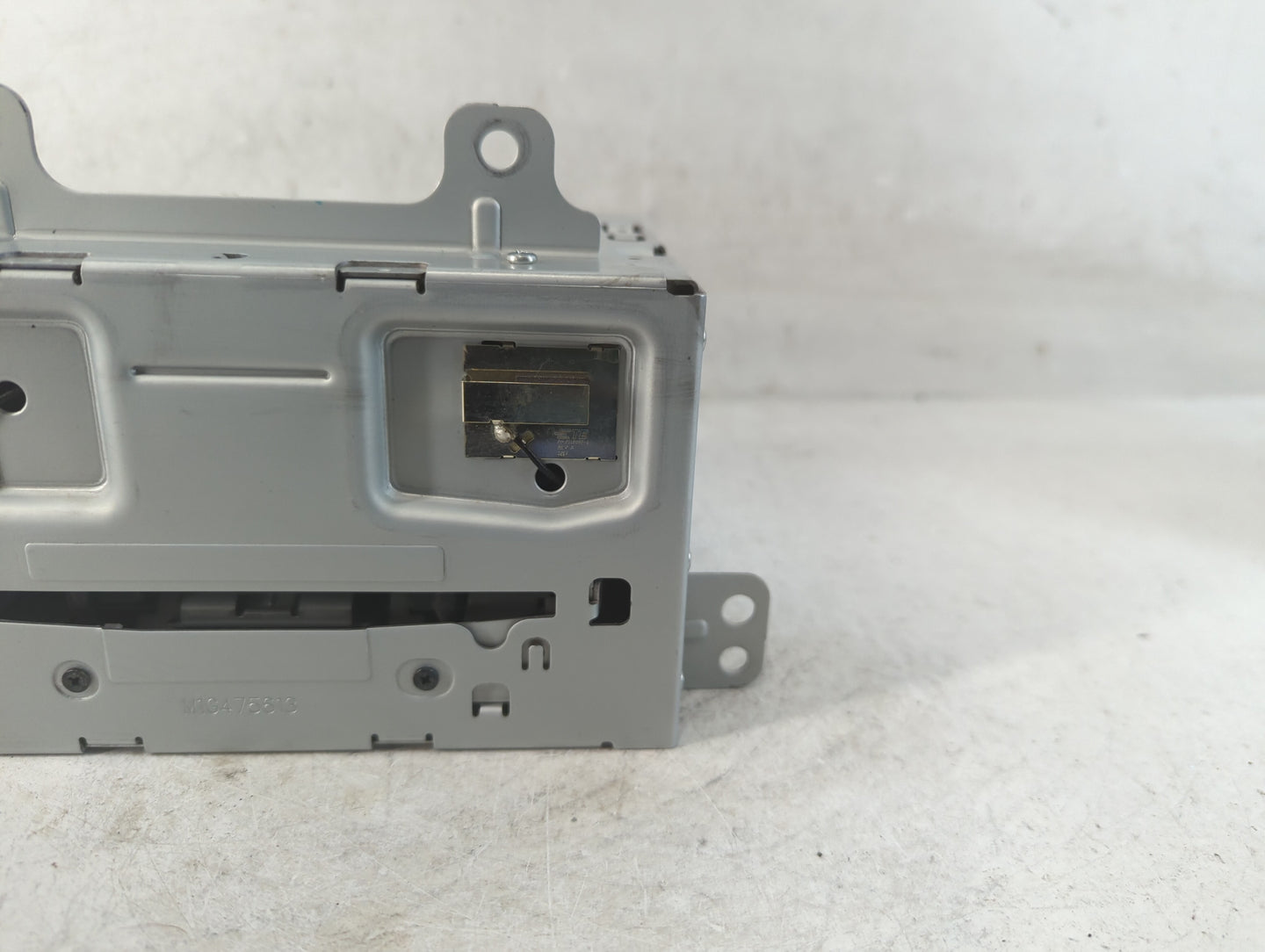 2013 Buick Verano Radio AM FM Cd Player Receiver Replacement P/N:22965237 Fits Fits 2014 2015 2016 OEM Used Auto Parts - Oem