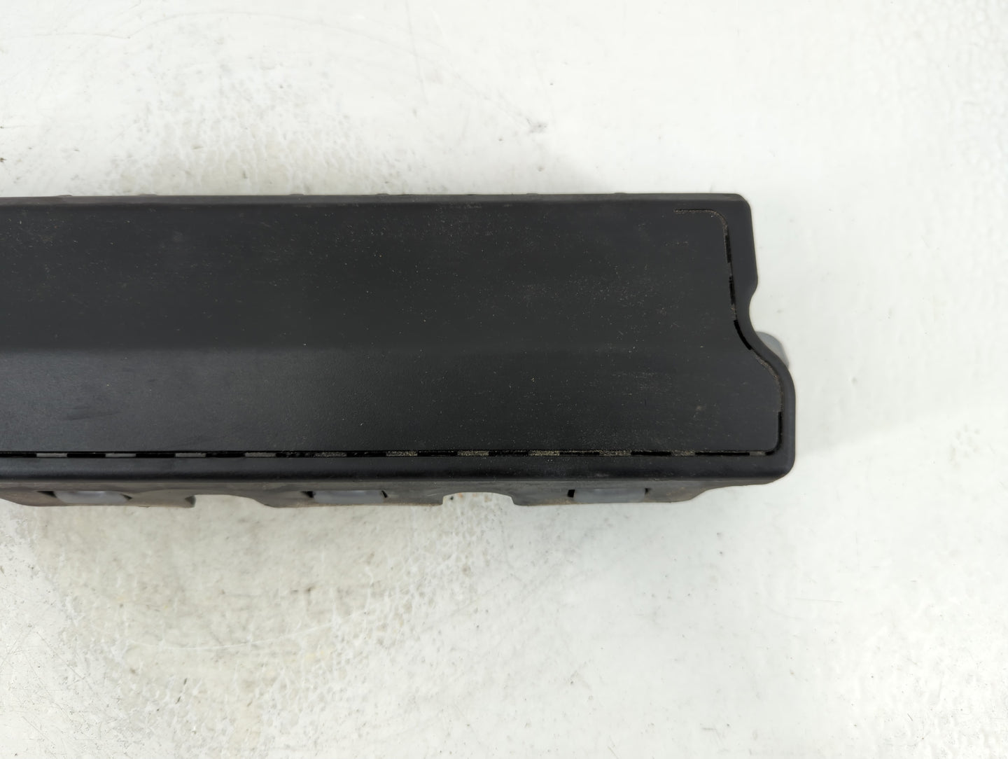 2012-2017 Buick Verano Air Bag Driver Left Knee OEM P/N:22824579 Fits Fits 2012 2013 2014 2015 2016 2017 2018 2019 OEM Used 