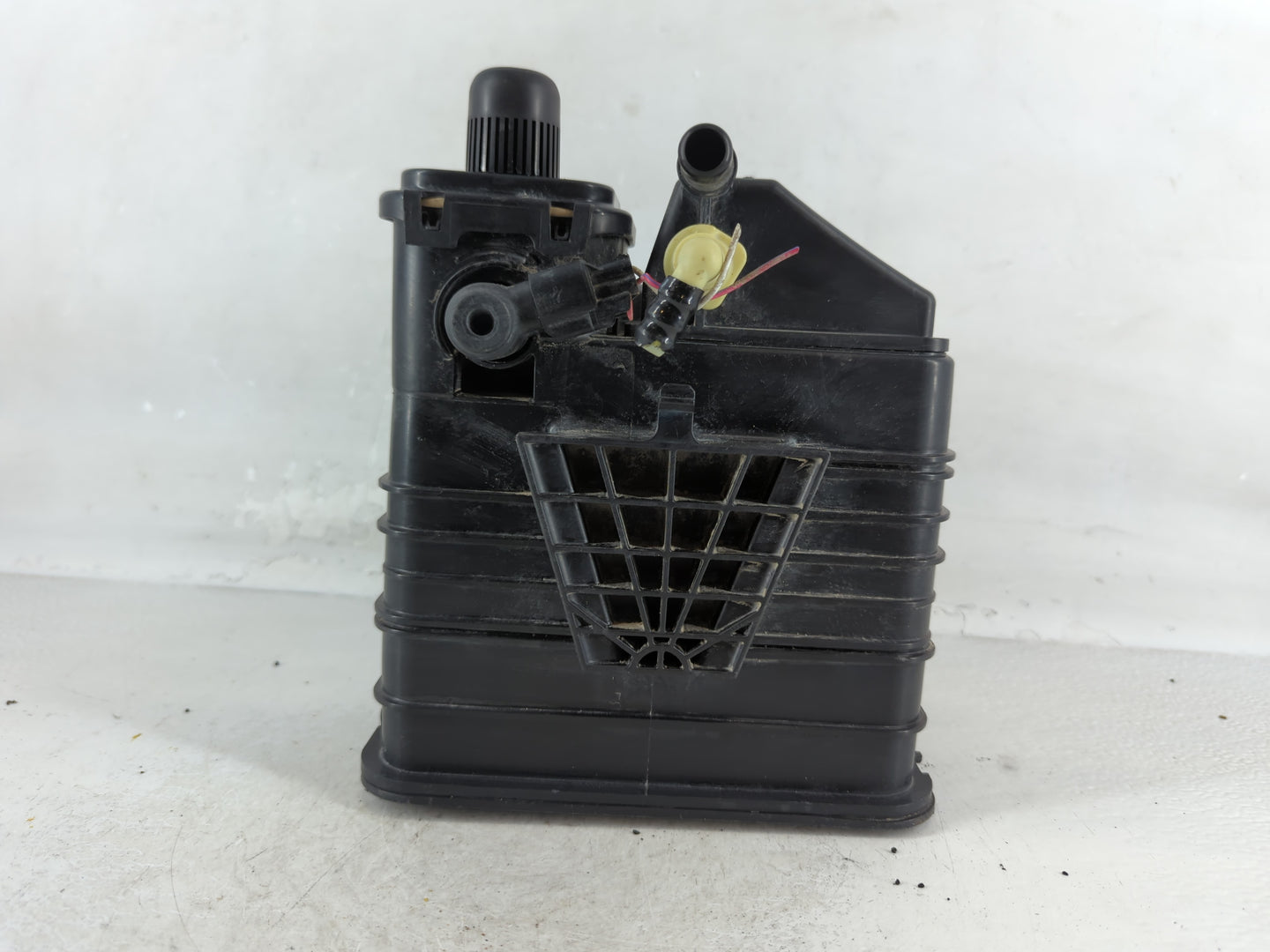 2013 Buick Verano Fuel Vapor Charcoal Canister - Oemusedautoparts1.com