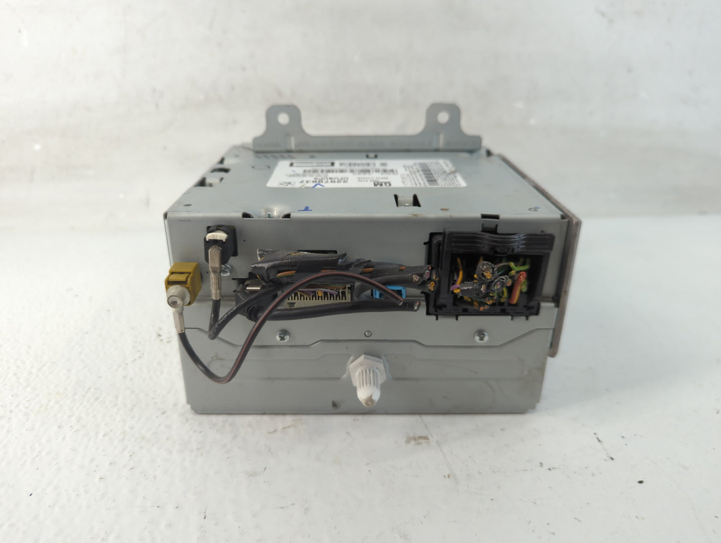 2013 Buick Verano Radio AM FM Cd Player Receiver Replacement P/N:22979837 Fits OEM Used Auto Parts - Oemusedautoparts1.com