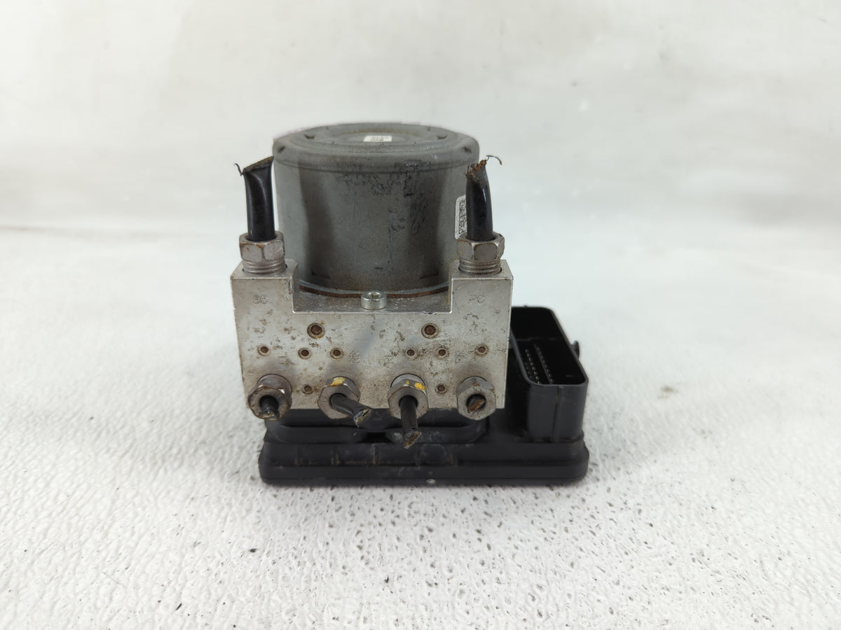 2013 Cadillac Ats Anti-Lock Brake ABS Pump Module Actuator OEM P/N:22994568 Fits OEM Used Auto Parts - Oemusedautoparts1.com