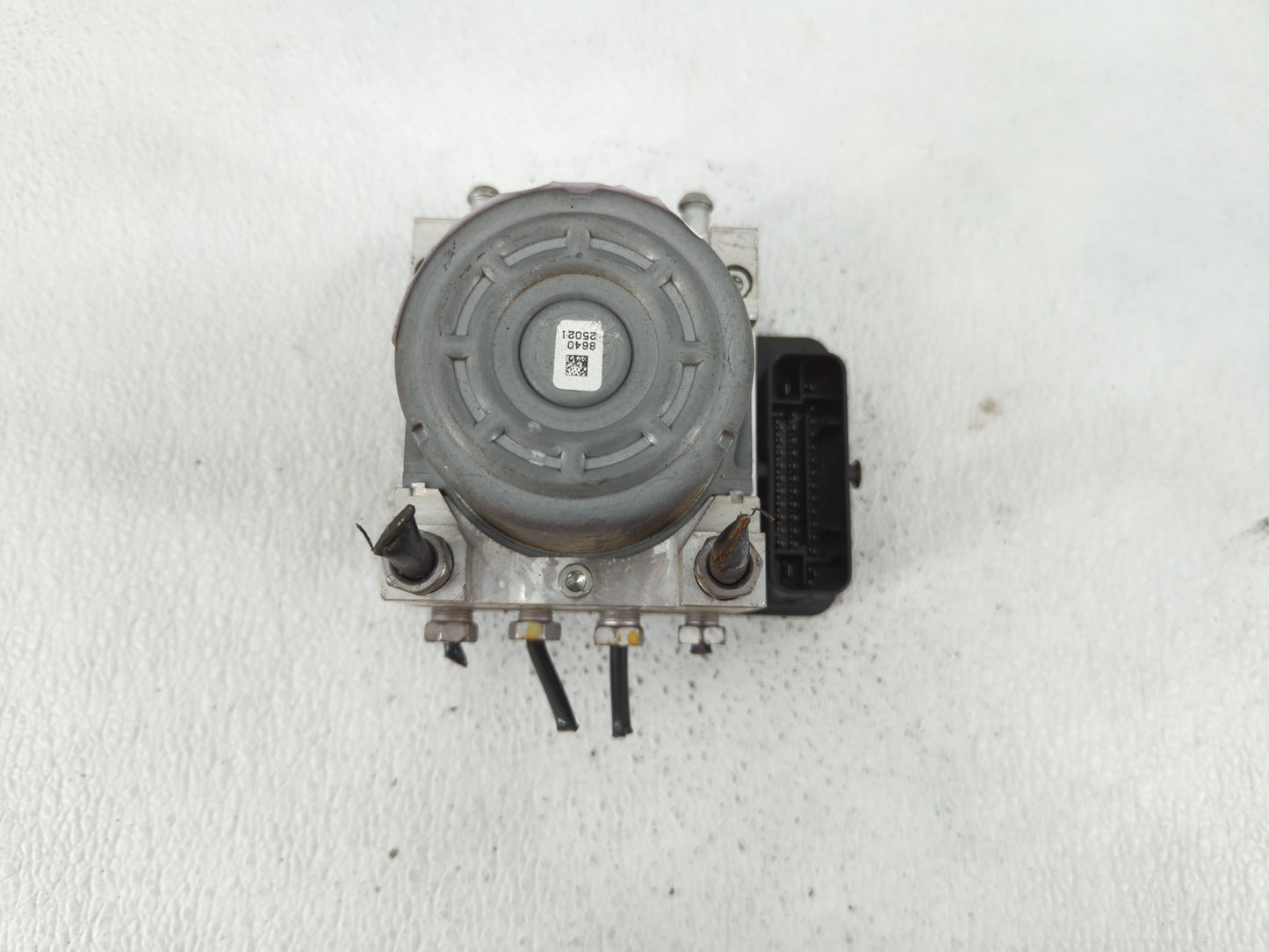 2013 Cadillac Ats ABS Pump Control Module Replacement P/N:22994568 Fits OEM Used Auto Parts - Oemusedautoparts1.com