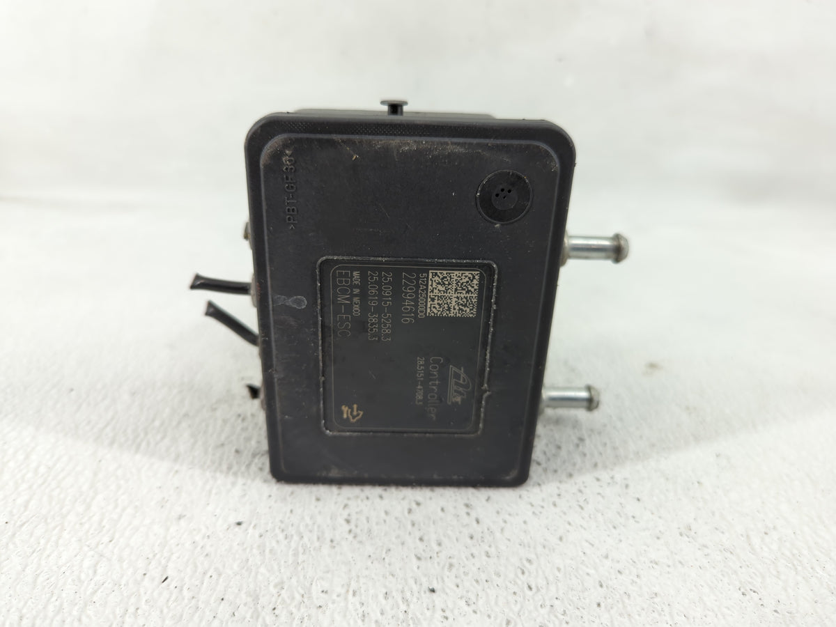 2013 Cadillac Ats Anti-Lock Brake ABS Pump Module Actuator OEM P/N:22994568 Fits OEM Used Auto Parts - Oemusedautoparts1.com