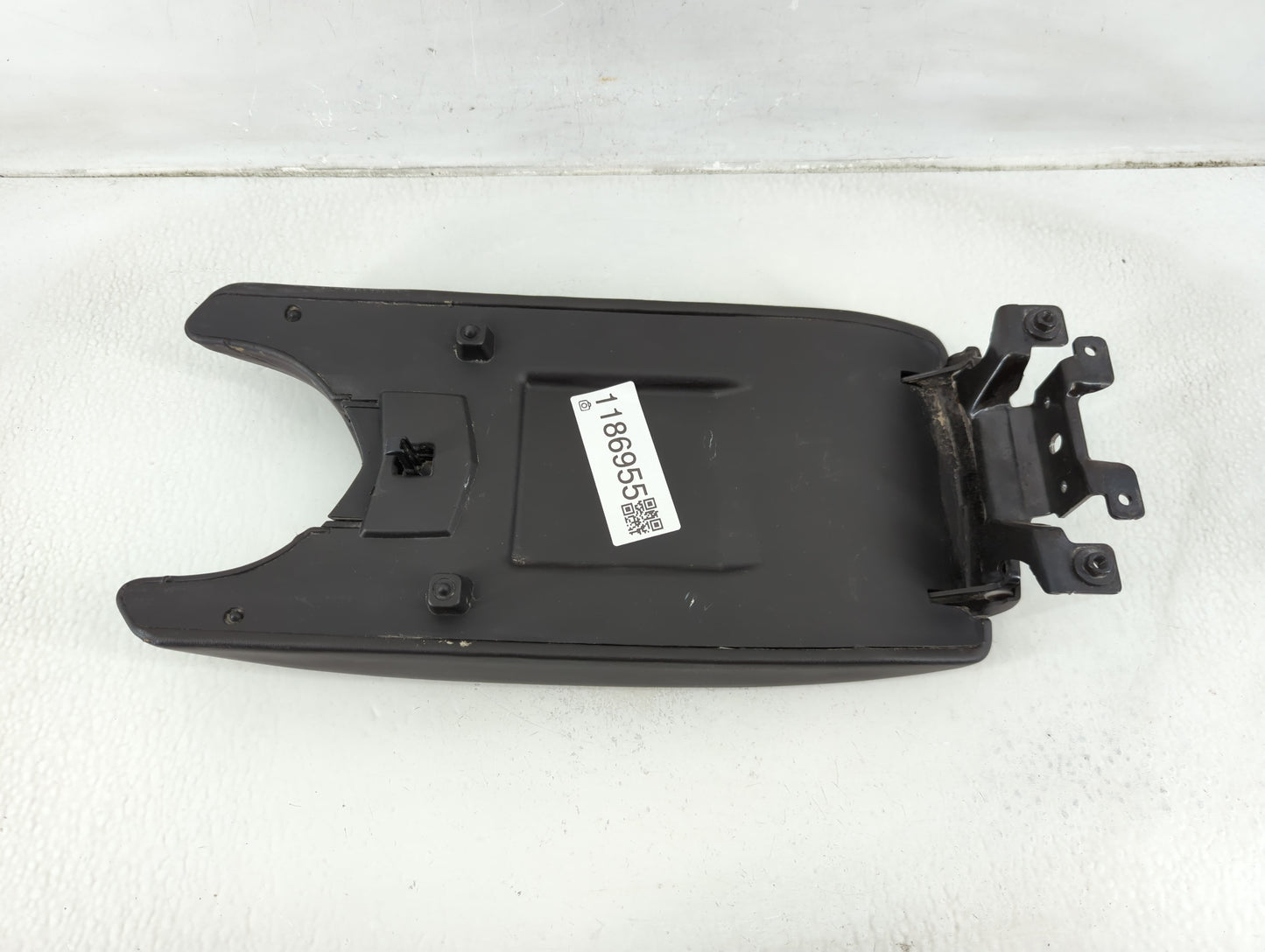 2013 Cadillac Ats Center Console Armrest Cover Lid P/N:1175526X-10-P5 Fits OEM Used Auto Parts - Oemusedautoparts1.com