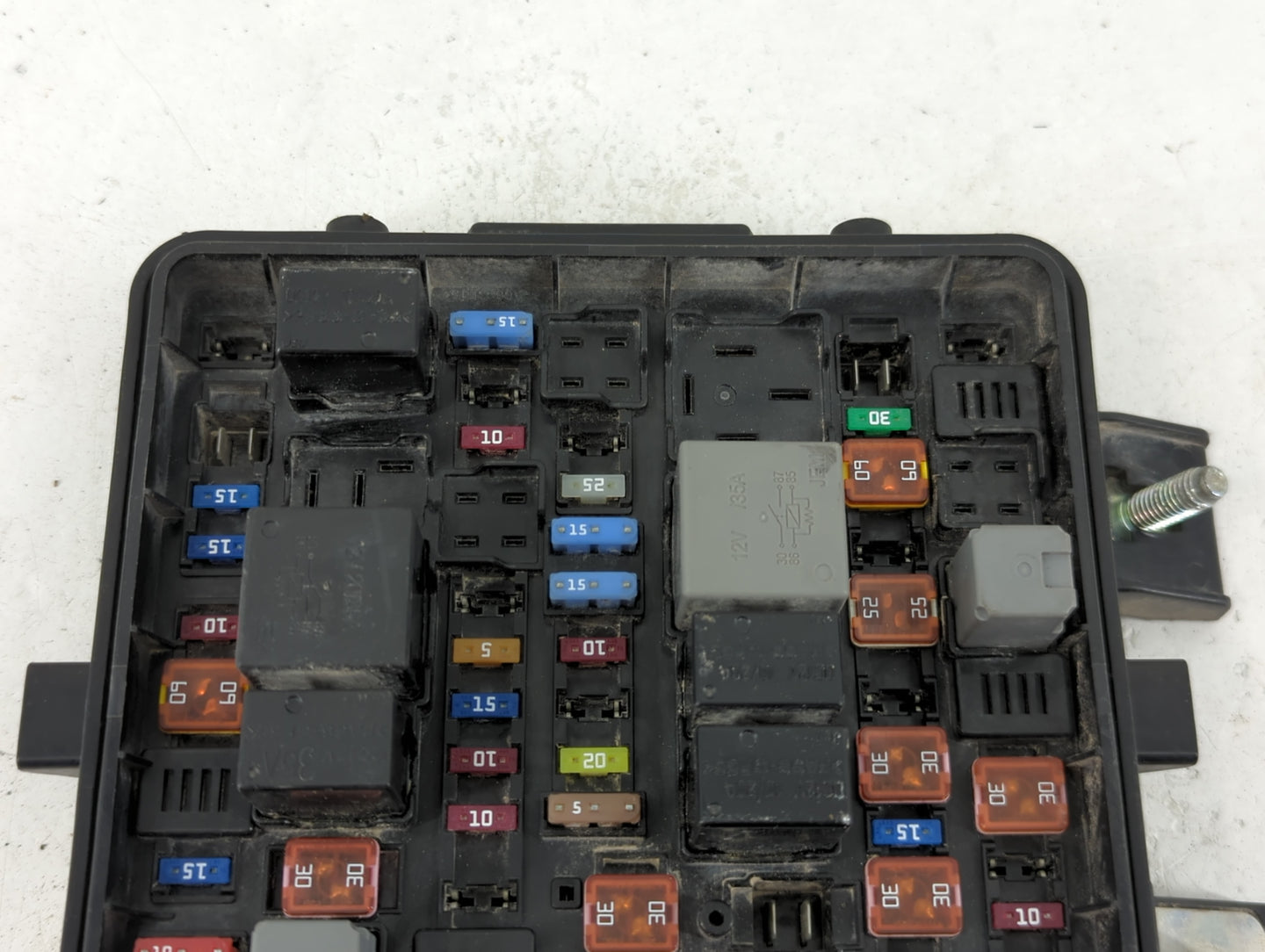 2013 Cadillac Ats Fusebox Fuse Box Panel Relay Module P/N:22953291 Fits OEM Used Auto Parts - Oemusedautoparts1.com