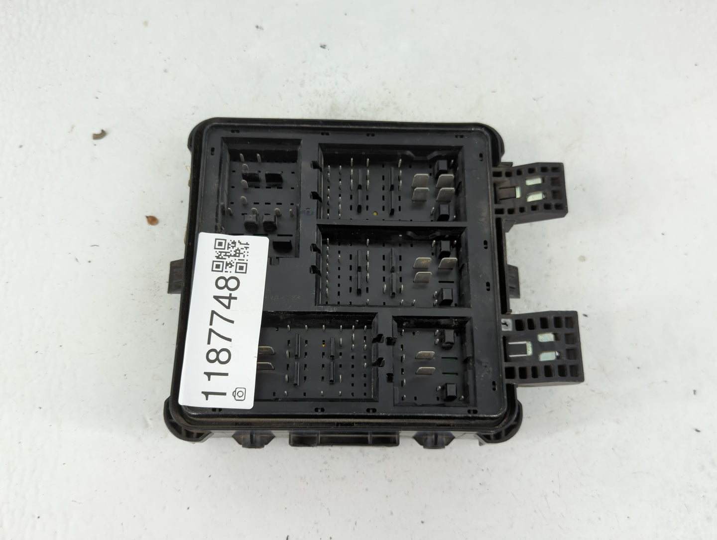 2013 Cadillac Ats Fusebox Fuse Box Panel Relay Module P/N:22953291 Fits OEM Used Auto Parts - Oemusedautoparts1.com