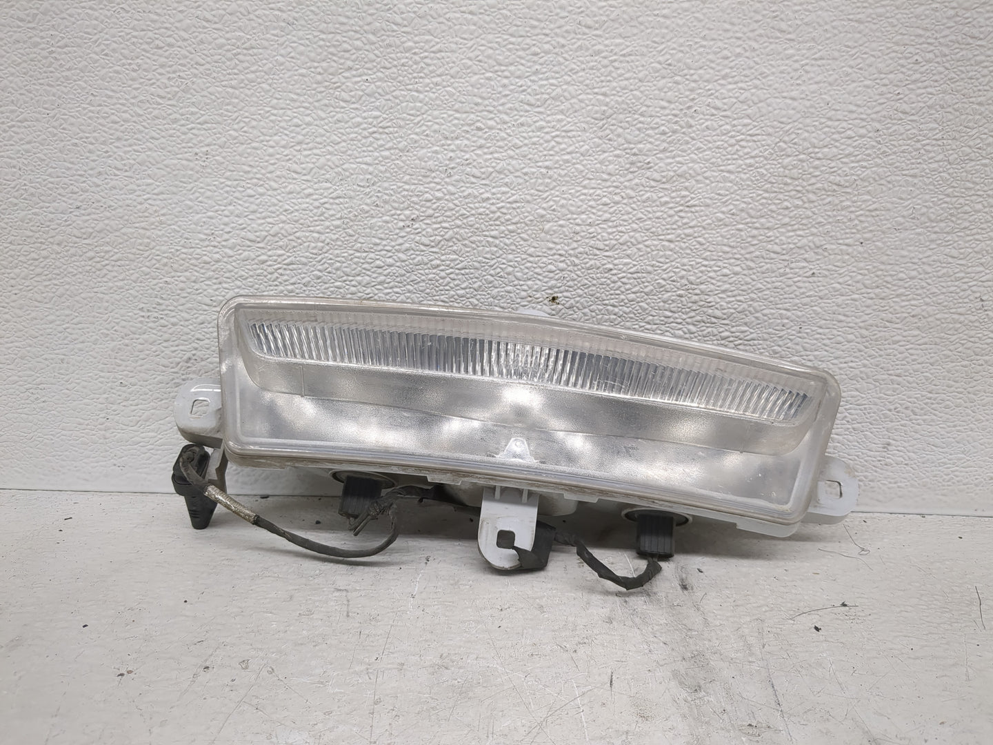 2013-2019 Cadillac Ats Driver Left Oem Front Light Lamp - Oemusedautoparts1.com