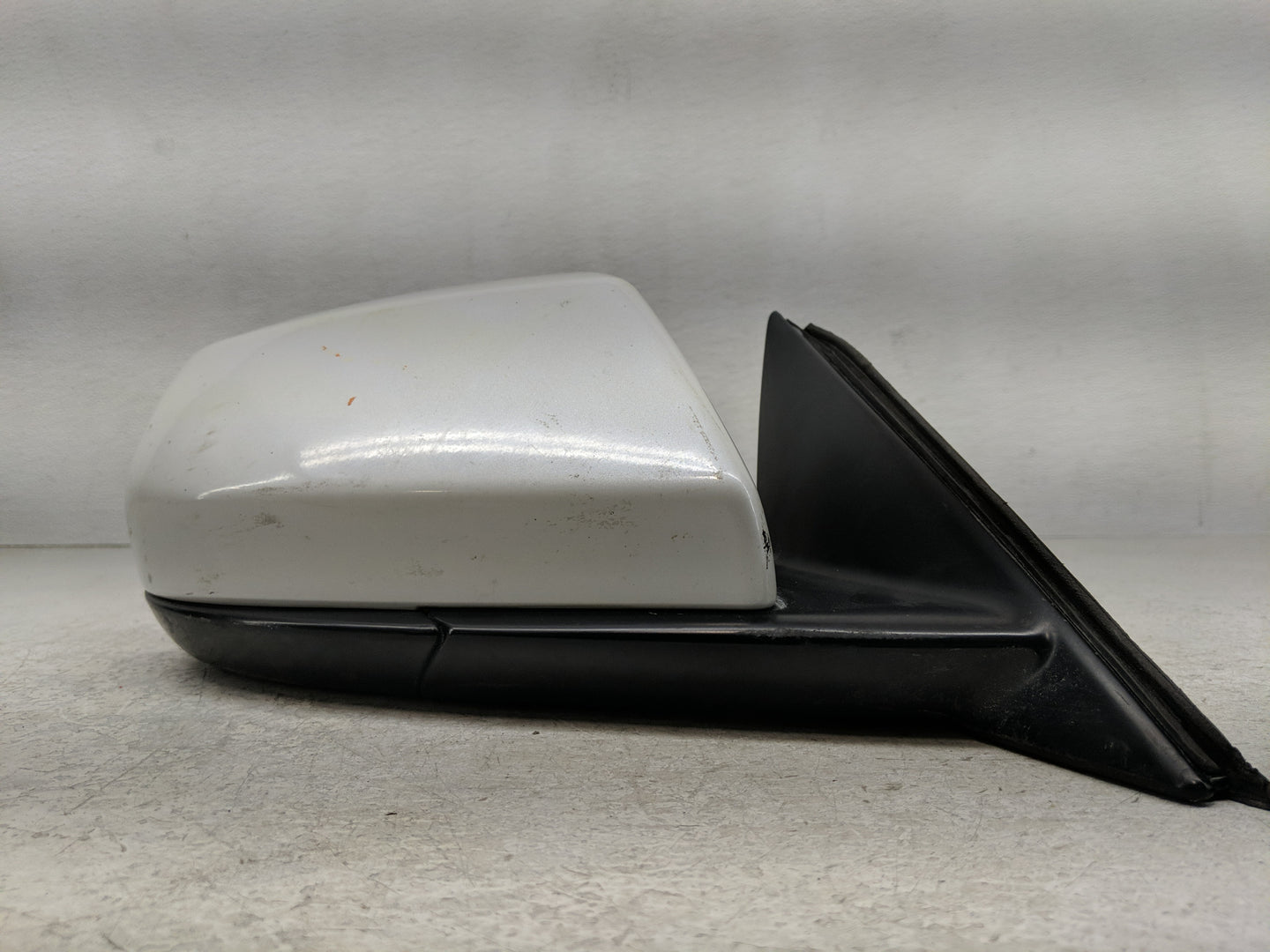 2013 Cadillac Ats Passenger Side View Mirror - Right Door Mirror OEM Used - Oemusedautoparts1.com