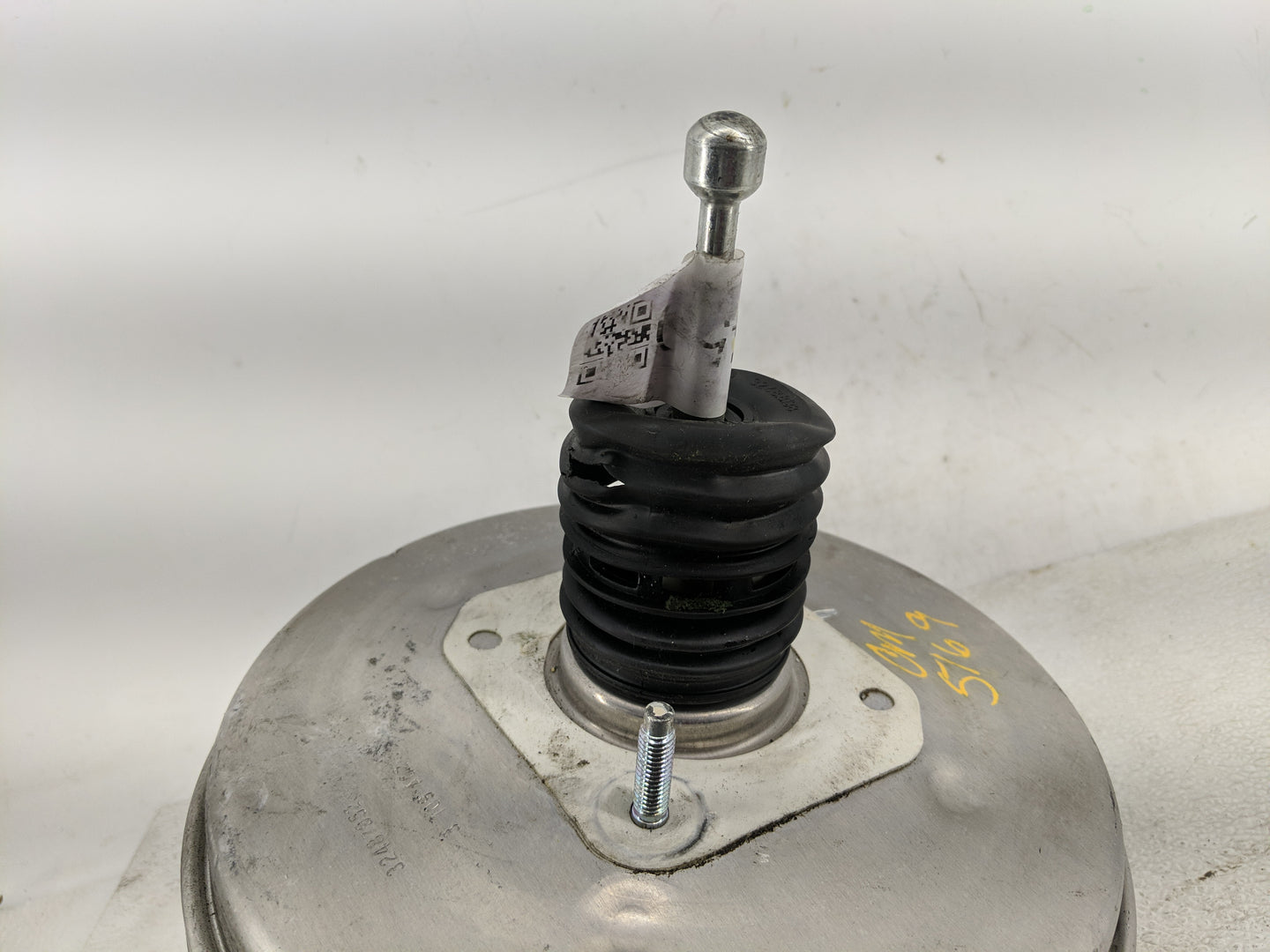 2013-2018 Cadillac Ats Power Brake Booster Oem - Oemusedautoparts1.com