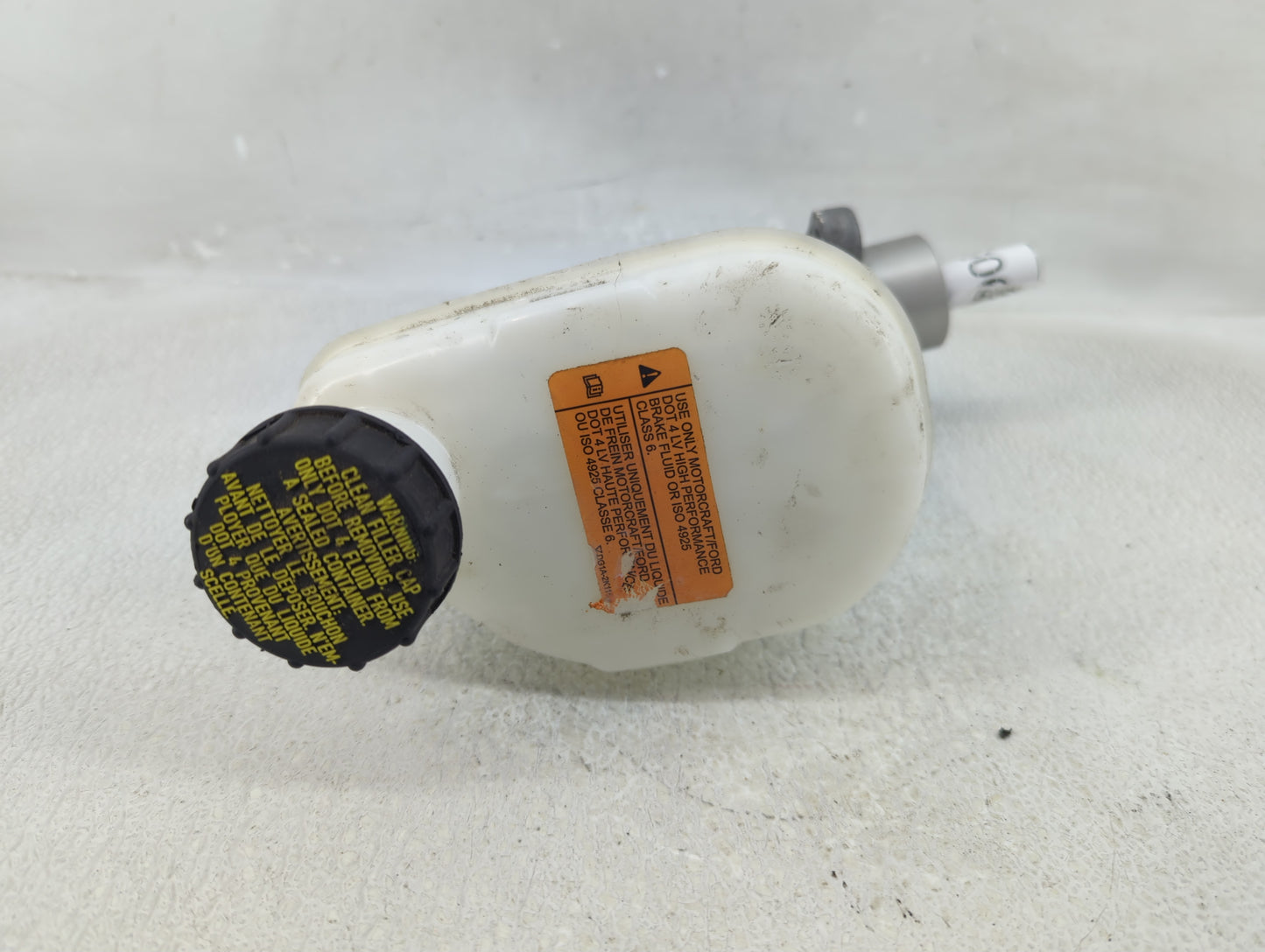 2013-2014 Cadillac Ats Brake Master Cylinder - Oemusedautoparts1.com