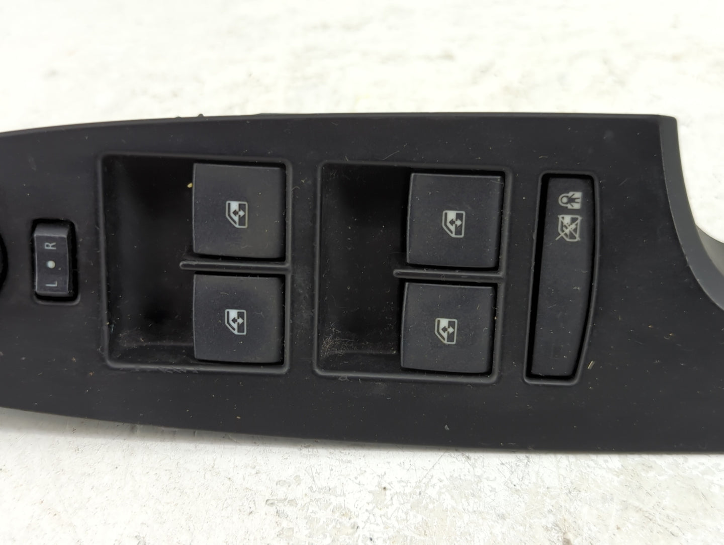 2013 Cadillac Ats Master Power Window Switch Replacement Driver Side Left P/N:22747718 Fits OEM Used Auto Parts - Oemusedaut