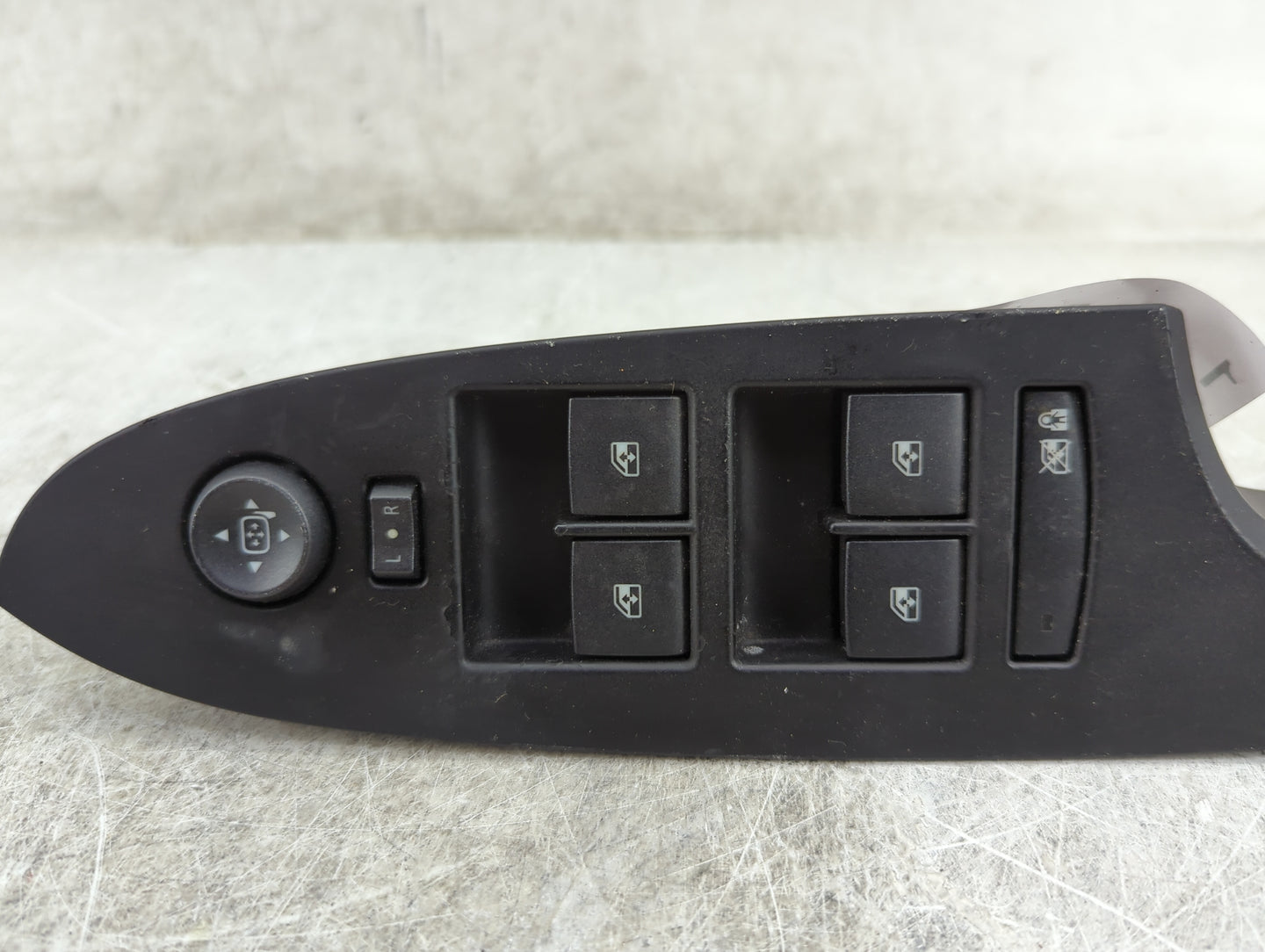 2013 Cadillac Ats Master Power Window Switch Replacement Driver Side Left P/N:22972504 Fits OEM Used Auto Parts - Oemusedaut