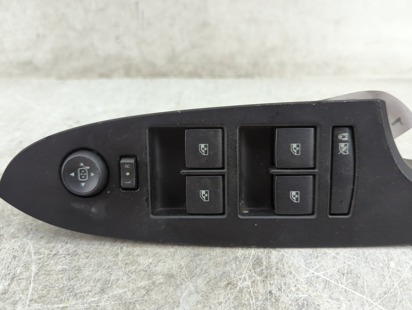 2013 Cadillac Ats Master Power Window Switch Replacement Driver Side Left P/N:22972504 Fits OEM Used Auto Parts - Oemusedaut