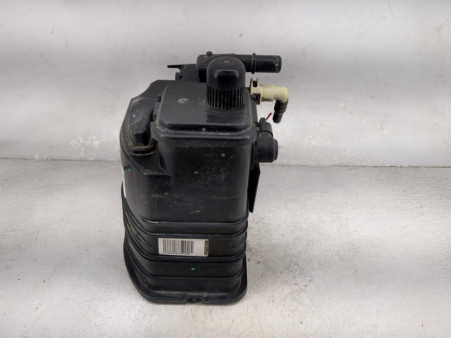 2013 Cadillac Ats Fuel Vapor Charcoal Canister - Oemusedautoparts1.com