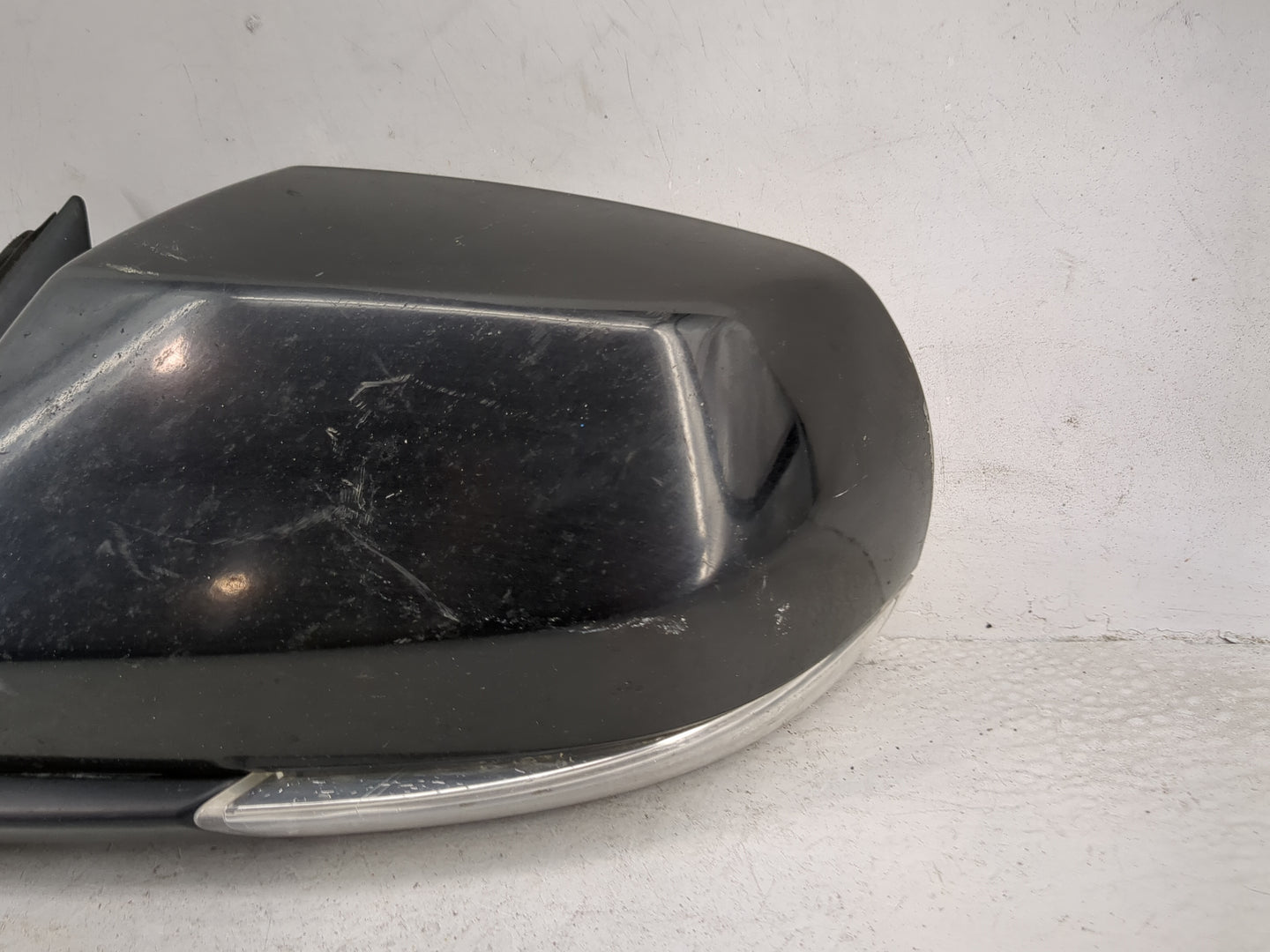 2013 Cadillac Ats Driver Side View Mirror - Left Door Mirror OEM Used - Oemusedautoparts1.com
