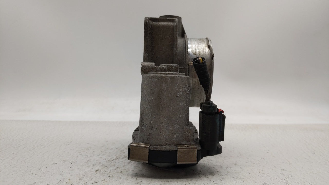2013-2015 Cadillac Ats Throttle Body P/N:12627217DA 12669073DA Fits Fits 2013 2014 2015 2017 2018 OEM Used Auto Parts - Oemu
