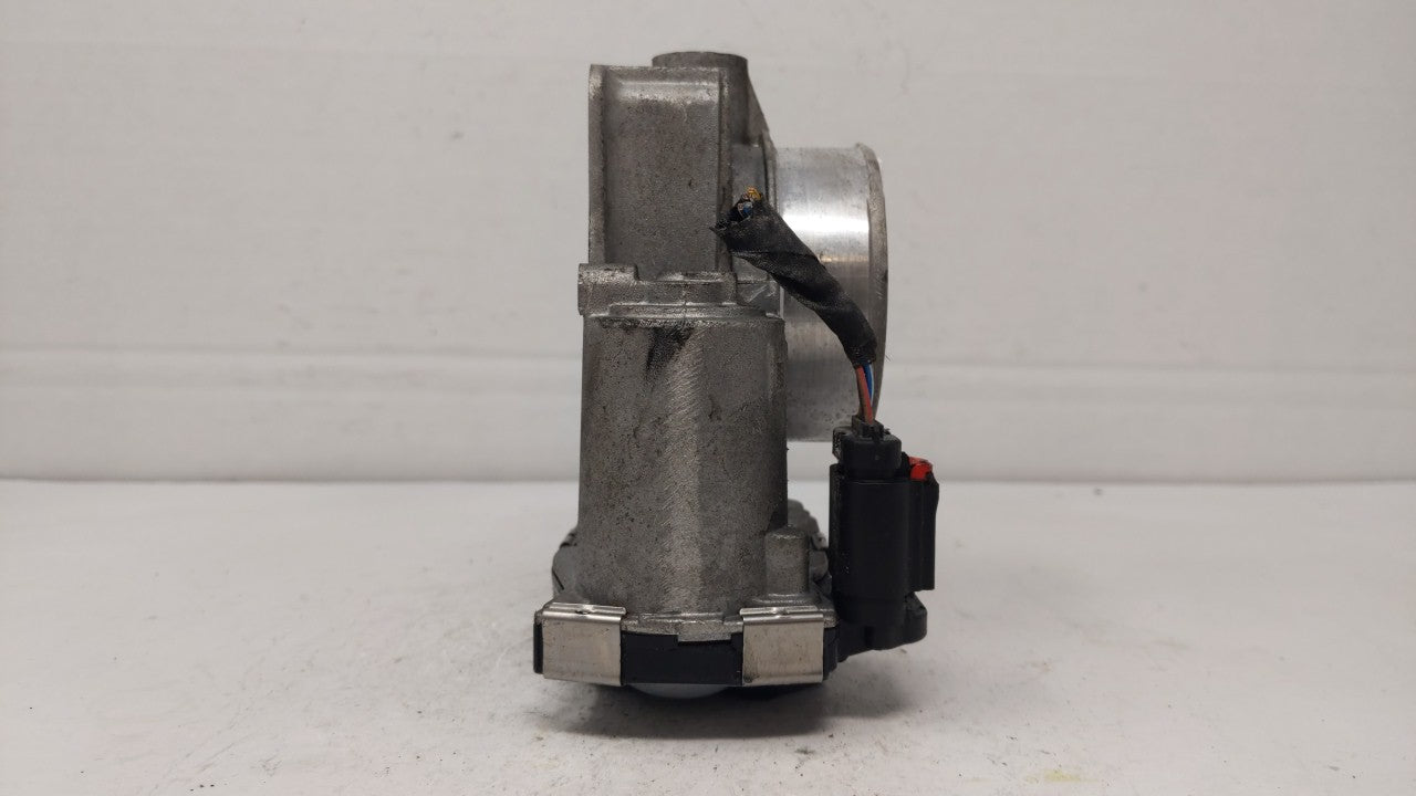 2013-2015 Cadillac Ats Throttle Body P/N:12627217DA 12669073DA Fits Fits 2013 2014 2015 2017 2018 OEM Used Auto Parts - Oemu