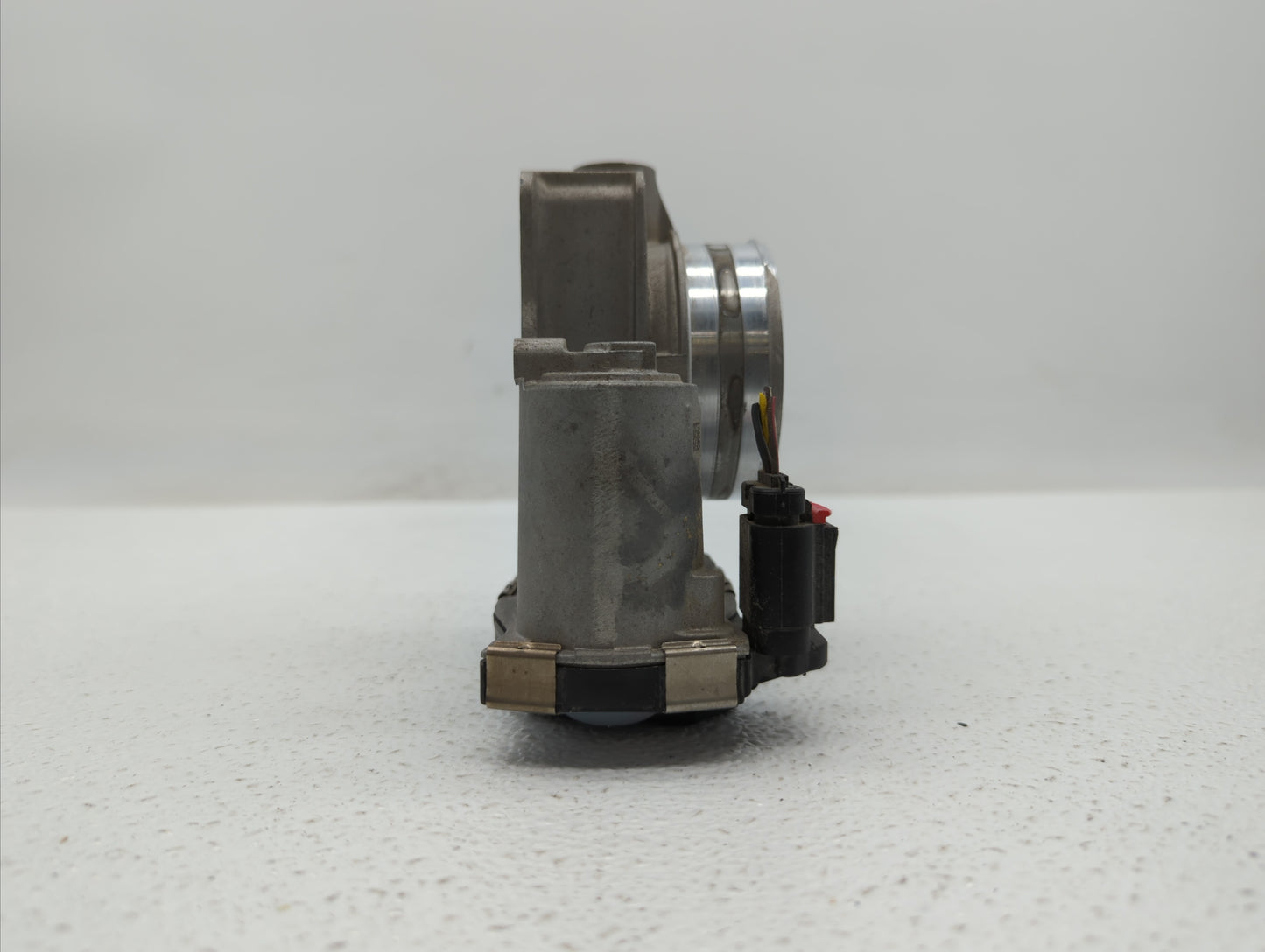 2013-2015 Cadillac Ats Throttle Body P/N:12627217DA 12669073DA Fits Fits 2013 2014 2015 2017 2018 OEM Used Auto Parts - Oemu