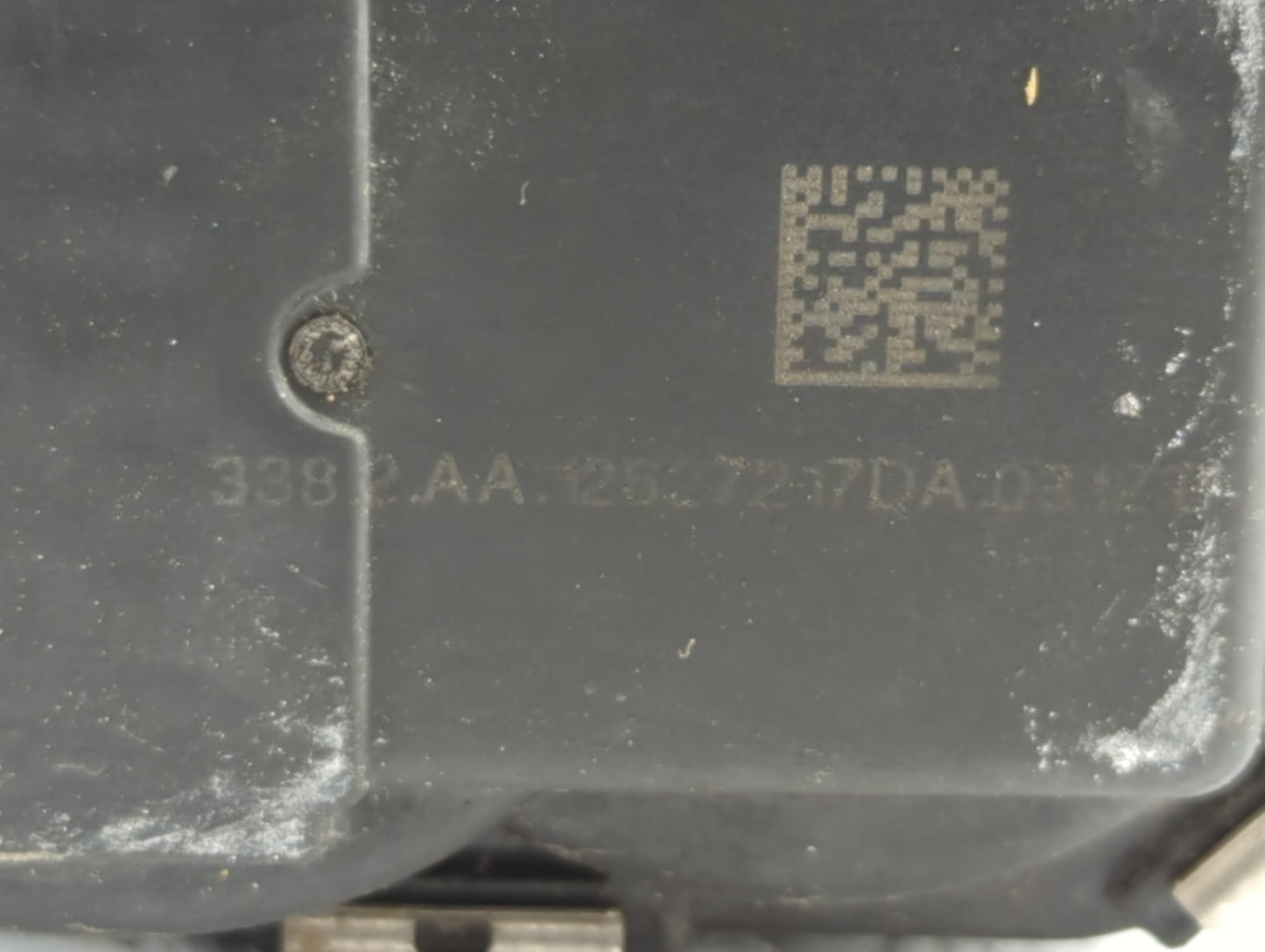 2013-2015 Cadillac Ats Throttle Body P/N:12627217DA 12669073DA Fits Fits 2013 2014 2015 2017 2018 OEM Used Auto Parts - Oemu