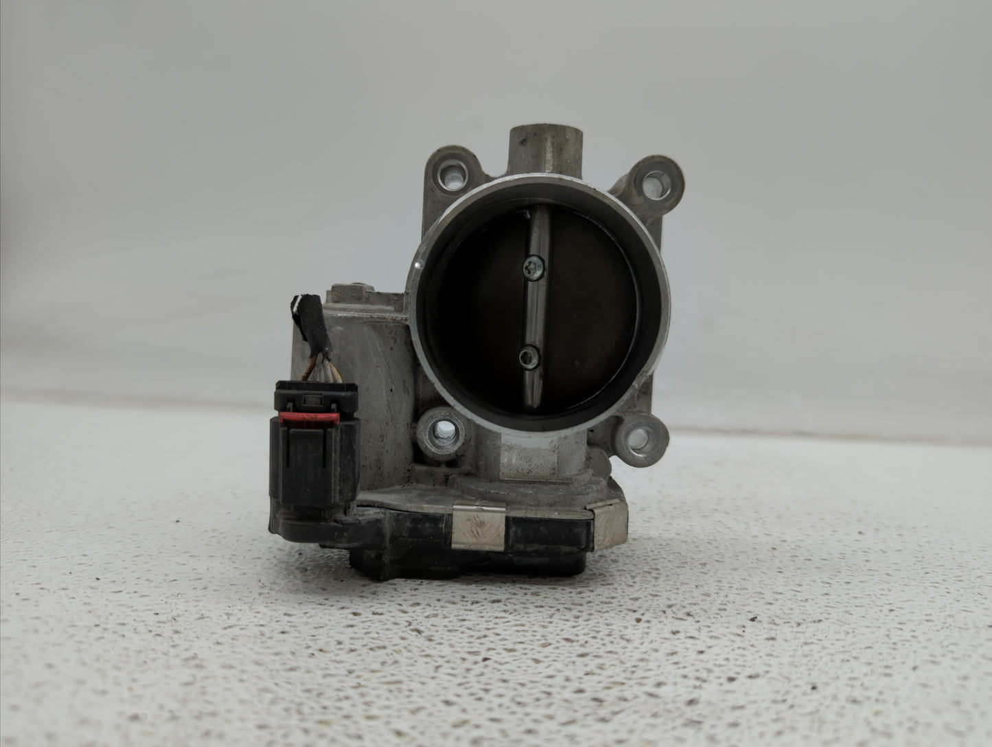 2013-2015 Cadillac Ats Throttle Body P/N:12627217DA 12669073DA Fits Fits 2013 2014 2015 2017 2018 OEM Used Auto Parts - Oemu