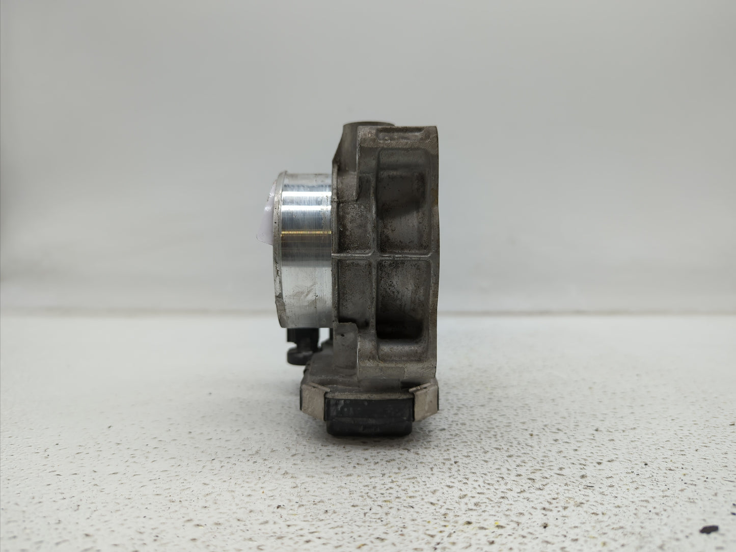 2013-2015 Cadillac Ats Throttle Body P/N:12627217DA 12669073DA Fits Fits 2013 2014 2015 2017 2018 OEM Used Auto Parts - Oemu