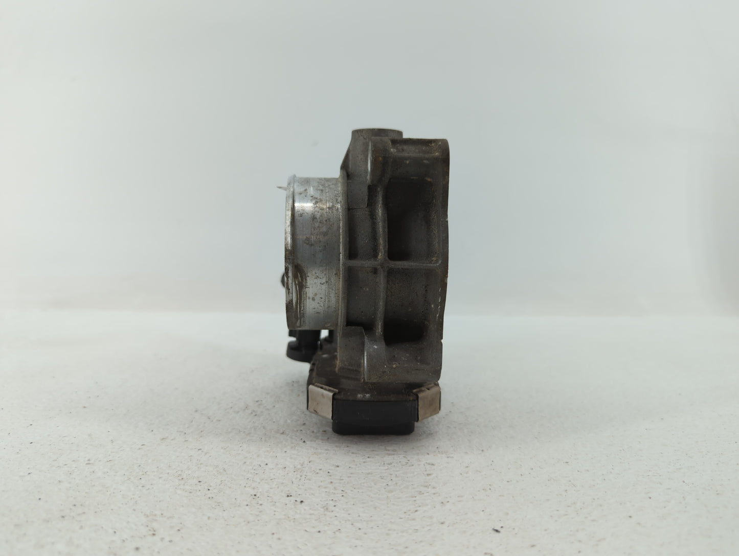 2013-2015 Cadillac Ats Throttle Body P/N:12627217DA 12669073DA Fits Fits 2013 2014 2015 2017 2018 OEM Used Auto Parts - Oemu