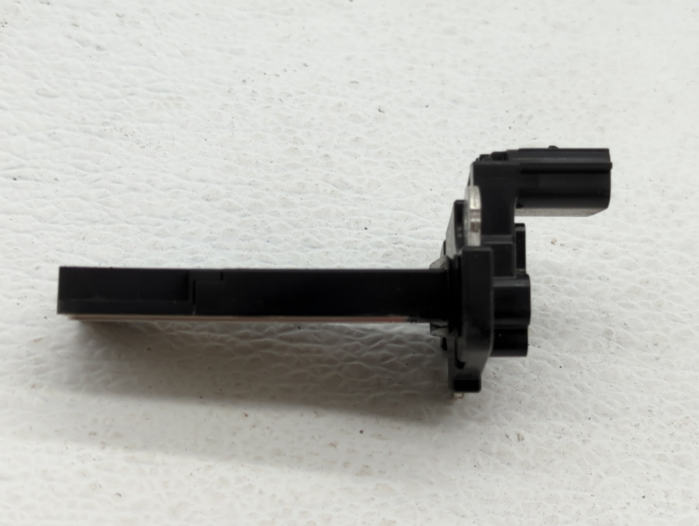 2013-2018 Cadillac Ats Mass Air Flow Meter Maf - Oemusedautoparts1.com