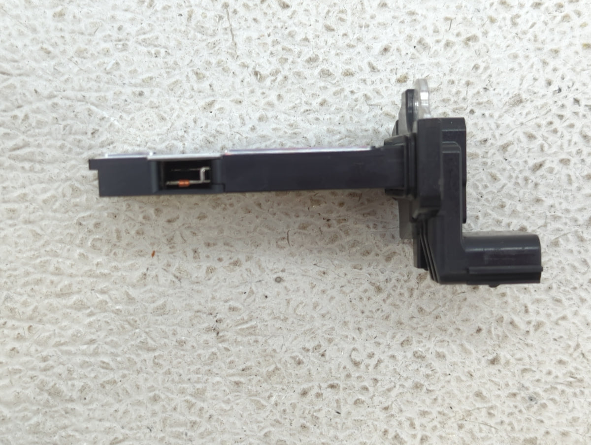 2013-2018 Cadillac Ats Mass Air Flow Meter Maf Sensor 398362 - Oemusedautoparts1.com