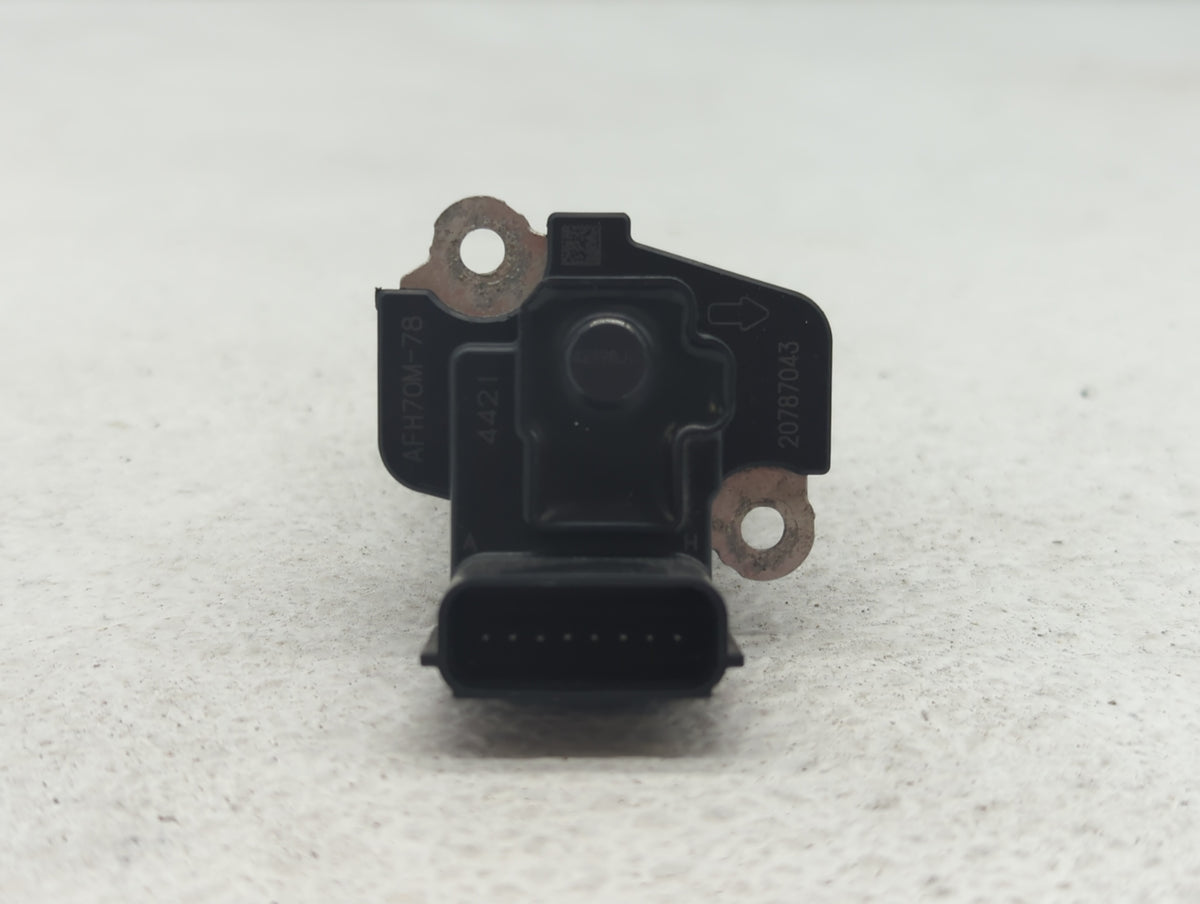 2013-2018 Cadillac Ats Mass Air Flow Meter Maf Sensor 398708 - Oemusedautoparts1.com