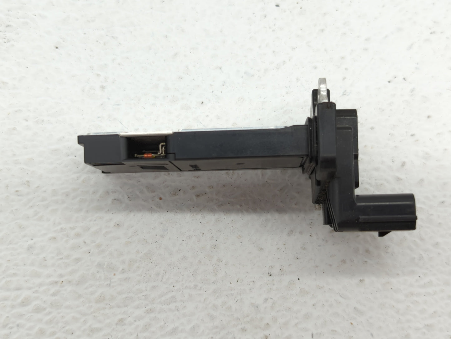 2013-2018 Cadillac Ats Mass Air Flow Meter Maf - Oemusedautoparts1.com