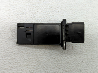 compare product 2013-2018 Cadillac Ats Mass Air Flow Meter Maf Sensor 404525